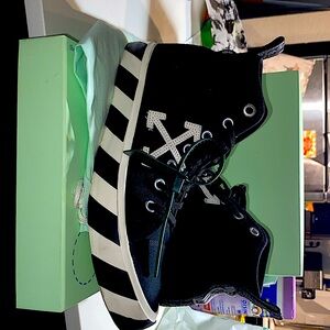 Off white mid top vulcanized 2013 43/100